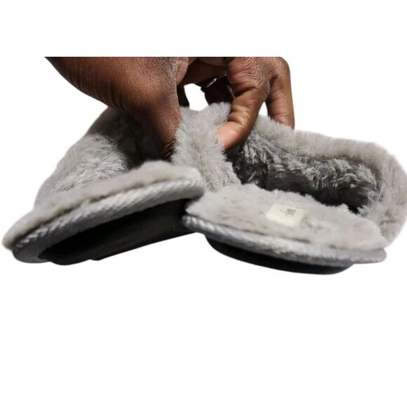 NEW SOMA Plush Gray Chenille Faux Fur Slippers Womens 7/8 Size L with TAGS - Picture 6 of 7